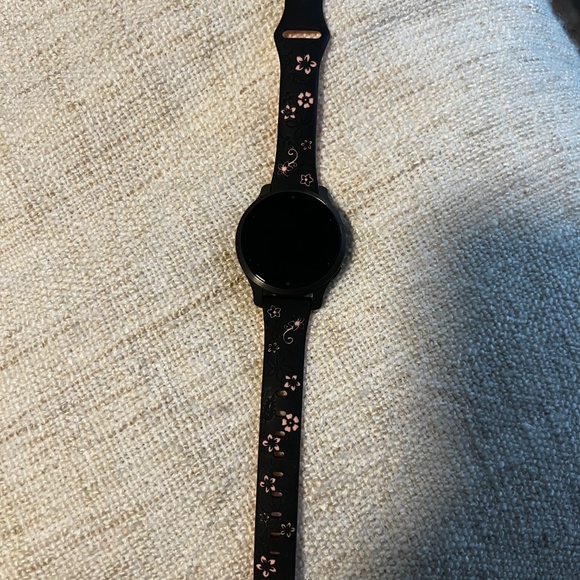 Garmin Venu 2S - Picture 3 of 4